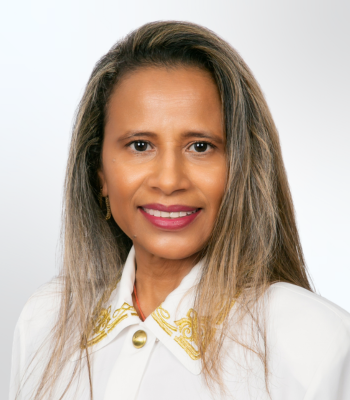 7. Elizabeth Mendozapng